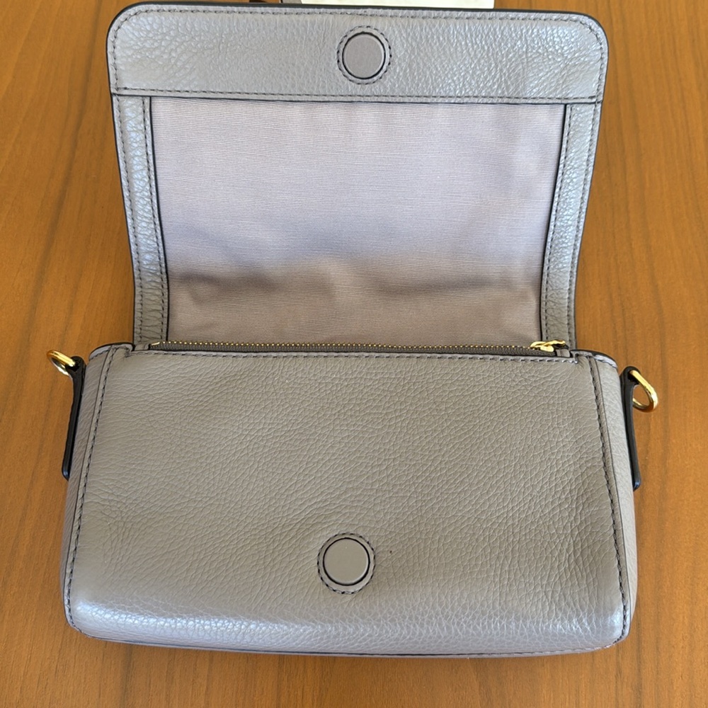 Marc Jacobs Recruit Gray/Taupe Pebbled Leather Crossbody Bag EUC - Picture 5 of 14